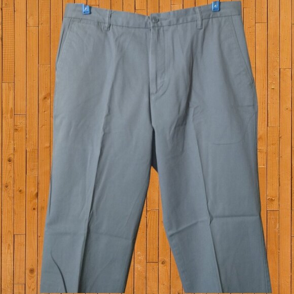 DOCKERS Men's Size 36 X 29 Gray Flat Front Casual Dress Pants Outdoor Chino - Picture 2 of 4